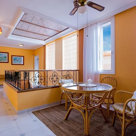 True Canarian 6 Bedrooms With Hot Tub ヴィラ *