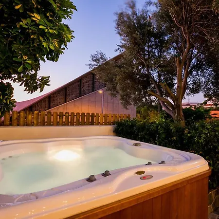 빌라 True Canarian 6 Bedrooms With Hot Tub 칼라오살바헤