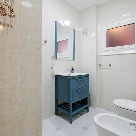 True Canarian 6 Bedrooms With Hot Tub カジャオ・サルバヘ