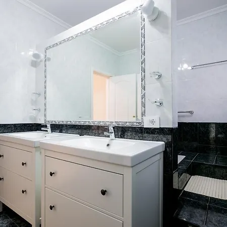 True Canarian 6 Bedrooms With Hot Tub 칼라오살바헤