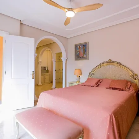 Вилла True Canarian 6 Bedrooms With Hot Tub