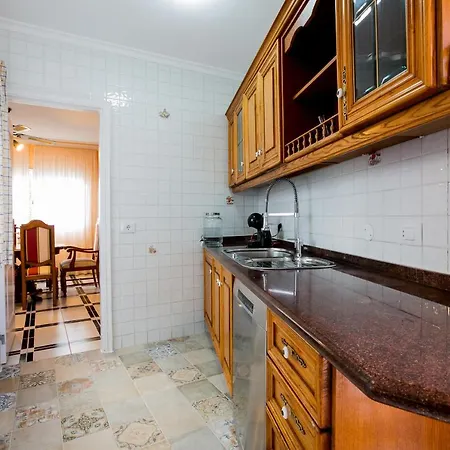 True Canarian 6 Bedrooms With Hot Tub Вилла Кальяо-Сальвахе